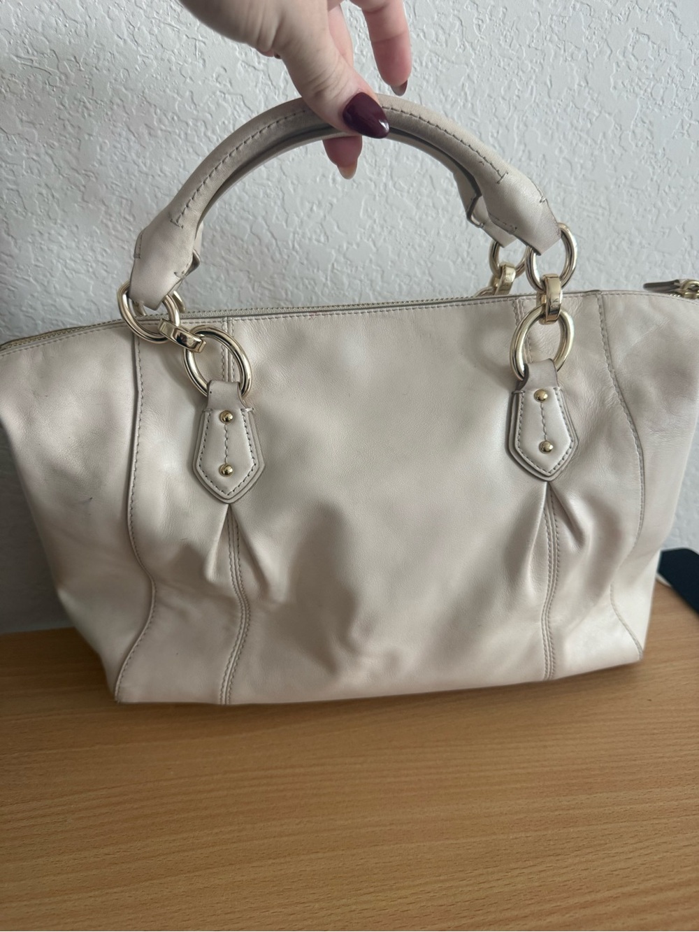 Coach Cream Leather Satchel with Gold Hardware - Picture 2 of 9